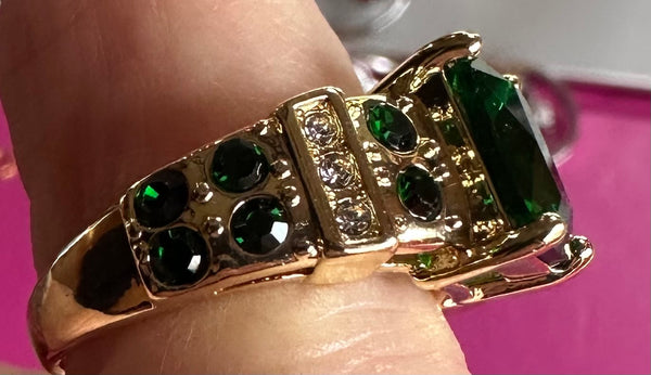 Vintage Costume Cocktail Ring size 9