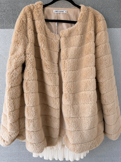 Cindy and Sami Faux Fur Jacket Biscuit Size 14 BNWT