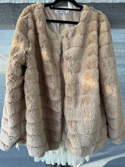 Cindy and Sami Faux Fur Jacket Biscuit Size 14 BNWT